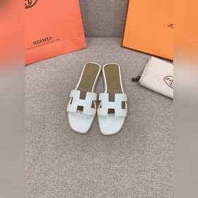 HERMES愛馬仕經典款H拖 原版購入開發頂級品質 鞋面原版牛漆皮 内裡墊腳羊