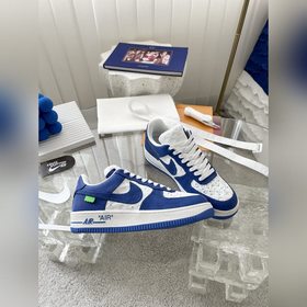 LV  NIKE聯名情侶款運動鞋LV X NIKE聯名款鞋子，皮料采用不同顔色
