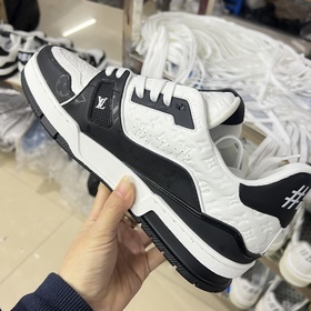 LV 2023 新款Trainer DIY飾扣運動鞋闆鞋 可愛胖trainer，