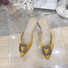 MANOLO BLAHNlK 新款MB一直是每個女生夢寐以求的美鞋 欲望都市中