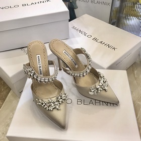 MANOLO BLAHNIK 9cm高跟款LURUM”施華洛世奇水晶絲綢緞面穆勒