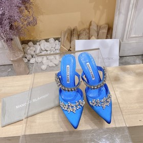 MANOLO BLAHNIK 9cm高跟款LURUM”施華洛世奇水晶絲綢緞面穆勒