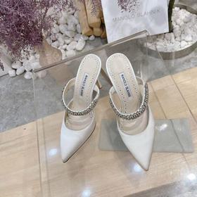 MANOLO BLAHNIK 9cm高跟款LUTARA”施華洛世奇水晶絲綢緞面穆