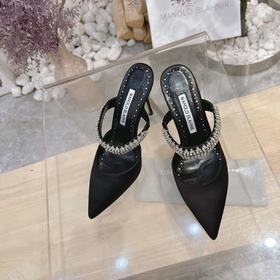 MANOLO BLAHNIK 9cm高跟款LUTARA”施華洛世奇水晶絲綢緞面穆