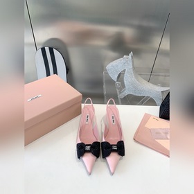 代購級 MIUMIU缪缪2023vs春夏最新走秀爆款單鞋系列…… 尖頭蝴蝶結燙鑽