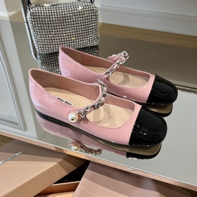 MiuMiu 漆皮芭蕾舞平底鞋｜頂級代購級别品質「銀色」材質與工藝：原版