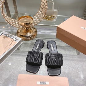 Miu*Miu2023  春夏潮品拖鞋系列 1：1開模秒殺市場一切版本 歐美名媛