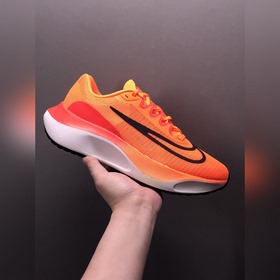 Nk Zoom Fly 5 耐克超彈輕盈跑步鞋 DM8968-800尺碼39 4