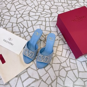 Valentino.華倫天奴VLogo系列鞋專櫃最新水鑽扣系列 最高版本 細節完