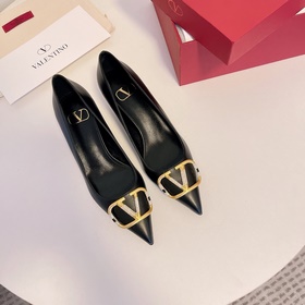 Valentino 華倫天奴VT水鑽大V扣涼鞋，單鞋專櫃最新系列 最高版本  V