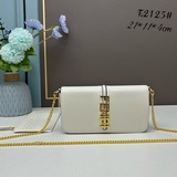 fendi 官網最新春夏通勤鍊條卡包，蓋頭搭配原版fendi字母五金，原版定制牛