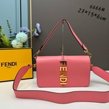 配盒子，原版fendi 最新baguette法棍包，蓋頭搭配fendi字母五