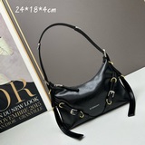2023新款 Givenchy紀梵希 *Voyou腋下包小號新推出的最新款手袋