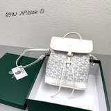 goyardalpin迷你包出貨啦 以goyard秉承的統工藝，在細節之處盡顯