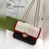 鍊條包新品  【配禮品盒】guccl明星同款牛皮材質，可以斜跨或單肩尺寸2