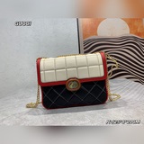 新品  gucci家新款斜挎包 原版牛皮打造包身縫紉工藝走線  全新鍊條設計