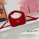 5BC125：MiuMiu新品迷你MiuWander手袋，采用進口小羊皮經典品牌