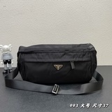 大號 P家 官網對版，實物實拍，爆款單肩斜挎包，胸包，原版進口面料配原版五金，細