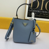 原廠原皮 P家2023最新款1BA219 Prada Double Saffia