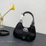 最新款手提包斜挎包包，領袖新版，超實用，獨家首發，意大利季度：2023秋冬品牌