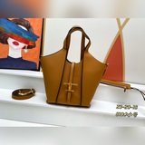 小號TOD’S 最熱門的小托特、終于來啦采用進口小牛皮，小荔枝紋皮質細膩柔軟