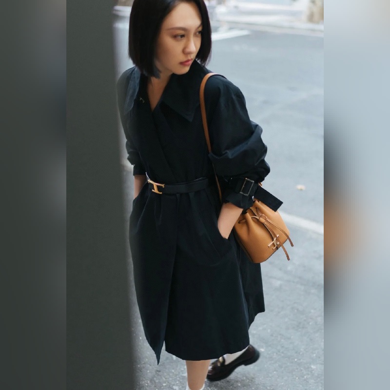 小號 TOD’S 托德斯 水桶包 進口小牛皮，小荔枝紋皮質細膩柔軟，配有手一條