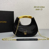 配盒子TOM FORD新款鳄魚紋單肩包金色logo字母、金色五金配件、一個平