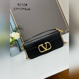 大號 VALENTINO MINI LOCò -配可拆卸提手和可拆卸滑動式鍊條，
