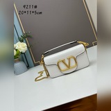 小號 VALENTINO MINI LOCò -VLogo Signature金