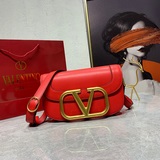 大號 Valentino2023 早春走秀款Valentino Garavani