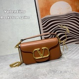 小號VALENTINO華家 女士MINILOCO 小牛皮 金屬鍊條和細膩皮革組成