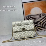 Valentino Garavani Rockstud Sike 中號鍊式手袋