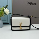 新配色2023 IT BAG_必火爆款，還沒上市就攻陷了整個時尚圈，懷舊左岸，