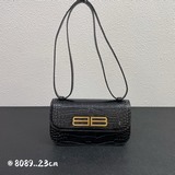 Balenciag gossi 出新 腋下豆腐包 通勤的硬挺版型 内裡多隔層