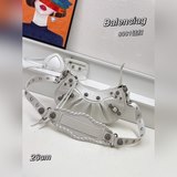 大小閃磚款｛油蠟皮②個尺寸｝Balenciag* Le Cagole 半月牙