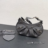 Balenci Le Cagole鳄魚紋半月牙腋下包餃子包 出貨 緻敬經典機車