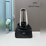 系列 全新尺寸垃圾袋【小號】引流潮流前線的牌子，一直很知道如何抓住人心。垃圾袋不