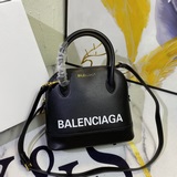 Balenciaga巴黎世家 新款貝殼包出貨啦2023秋冬火爆款-日常搭配休閑風
