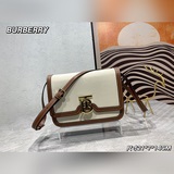【配盒】巴寶莉tb bag，tb專屬标識鎖扣設計包包，沒有過于繁複的設計，簡單又