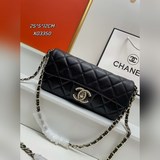 23s chanel 全新法棍珍珠扣包全新羊皮法棍珍珠扣法棍包，陳太太推薦黑色