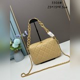 23a大號翻蓋hobo羊皮腋下包流蘇五金這一季的包包嗯..看上眼的真的就好少!
