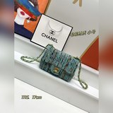 小號 Chanel cf毛呢系列！這是一款能被身邊所有朋友都稱美的包 華而不俗