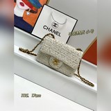 小號 Chanel cf毛呢系列！這是一款能被身邊所有朋友都稱美的包 華而不俗