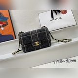 小號chanel最新爆款，軟呢毛尼：淺金色五金鍊條配件與小羊皮完美結