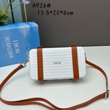 DIOR0 & RIMOWA 聯名限定款小行李箱子包來啦！自從Rimowα被巨頭