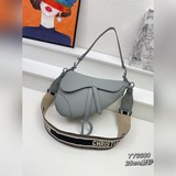 配盒子，大號 【Dior saddle 磨砂系列 】大號尺寸：25.5 x
