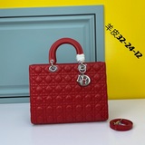 羊皮  Dior Lady  戴七格蓋頭款/Lady Dior手袋， 32cm