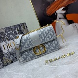 【跑量款】dior 30 Montaigne蒙田包，靈感來自Dior1947年創