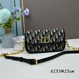 尺寸22.5-12.5-6.5款號6233Montaigne Avenue