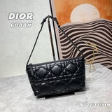 Diot Nomad遊牧包/飯盒包/餃子包/牛角包這款被稱為“星巴克tote”